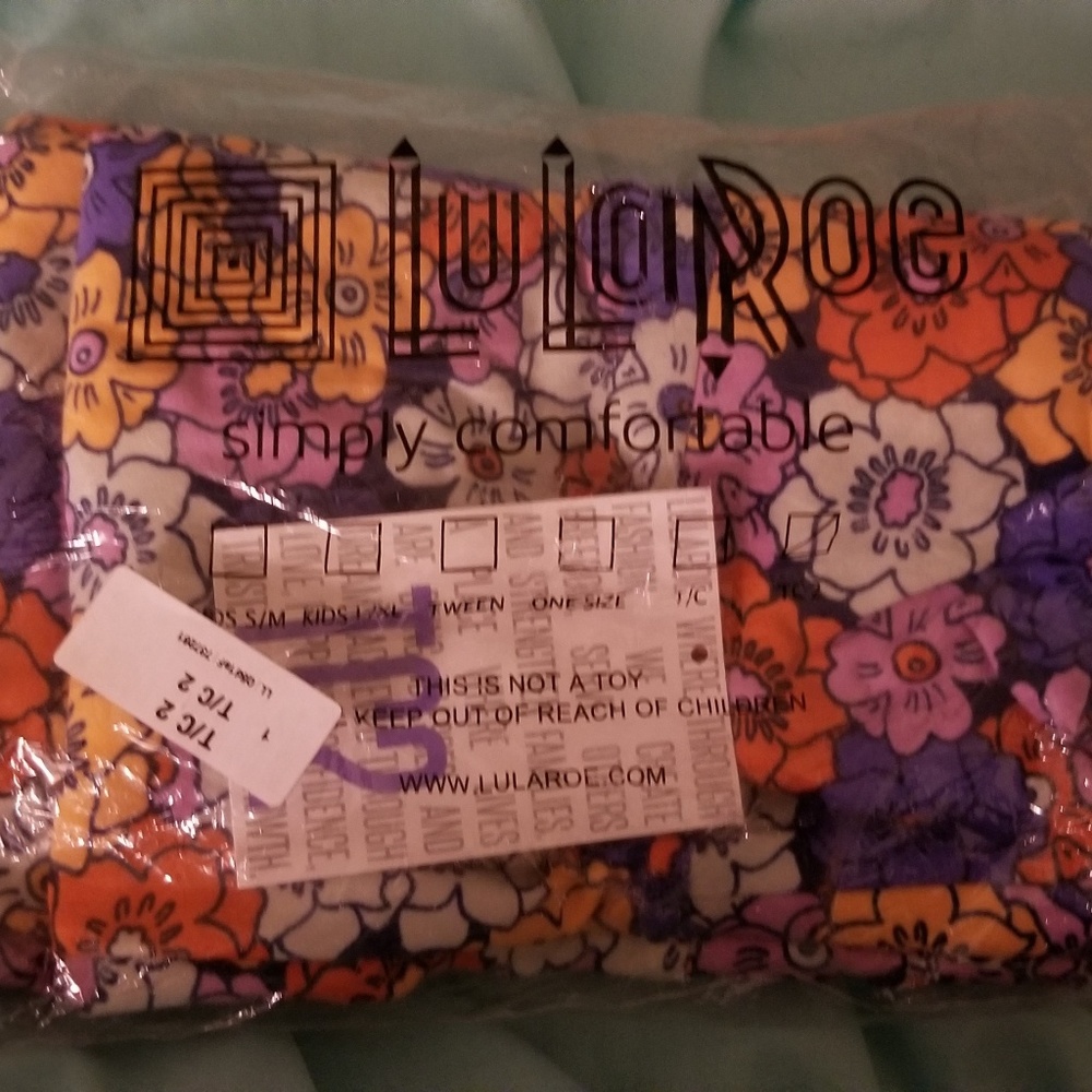 Bnwt tc2 lularoe leggings